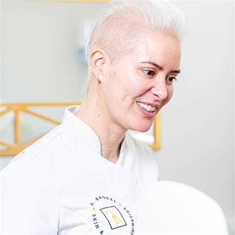 Skin Clinic By Dra. Raquel Golloso.